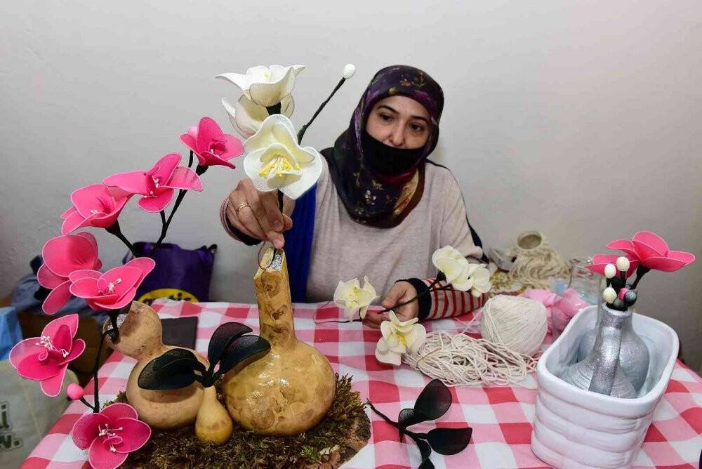 Atıklar sanat eserine dönüşüyor