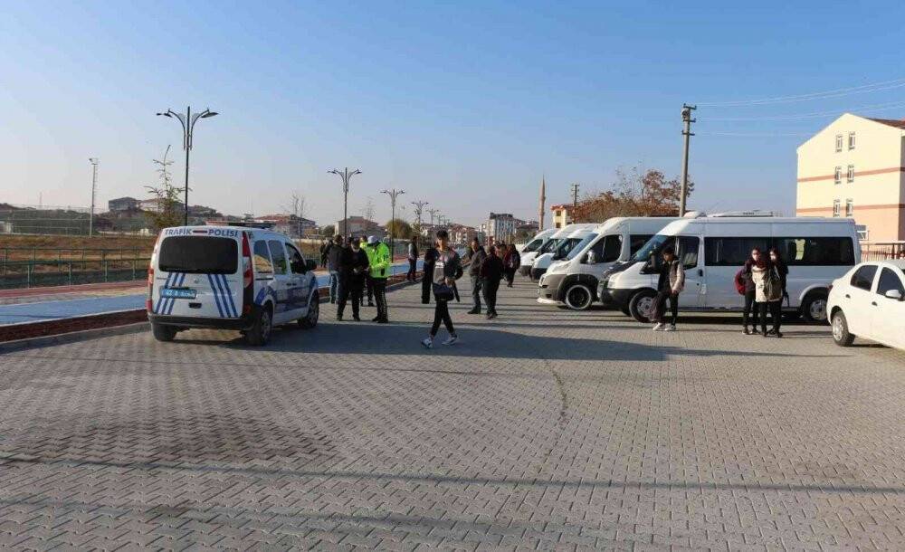 Kulu’da okul servisleri denetlendi