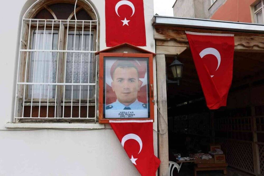 Adanalı şehit polis memuru Arda Can dualarla anıldı