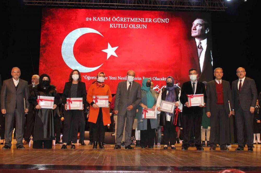 Konya’da Öğretmenler Günü etkinliklerle kutlandı