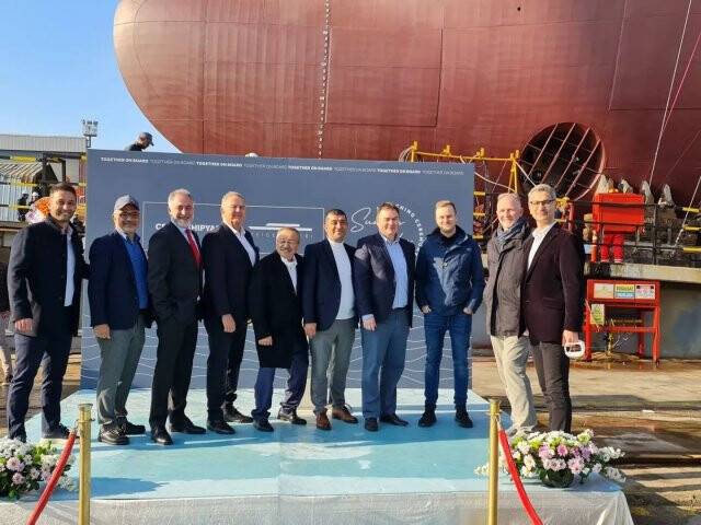 Sunny Lady denize indi