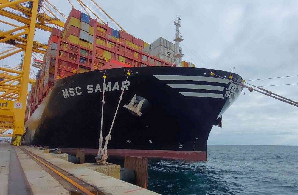 4 futbol sahası büyüklüğündeki dev gemi Tekirdağ’da