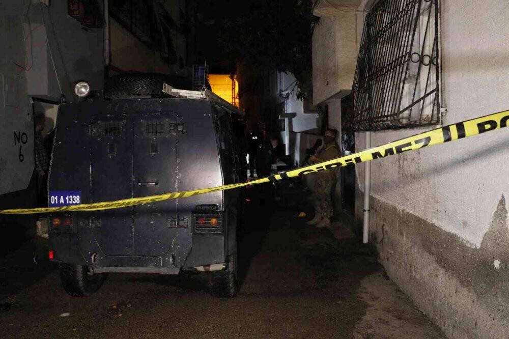 Ayrılan eşlerin aileleri arasında silahlı kavga: 3 yaralı