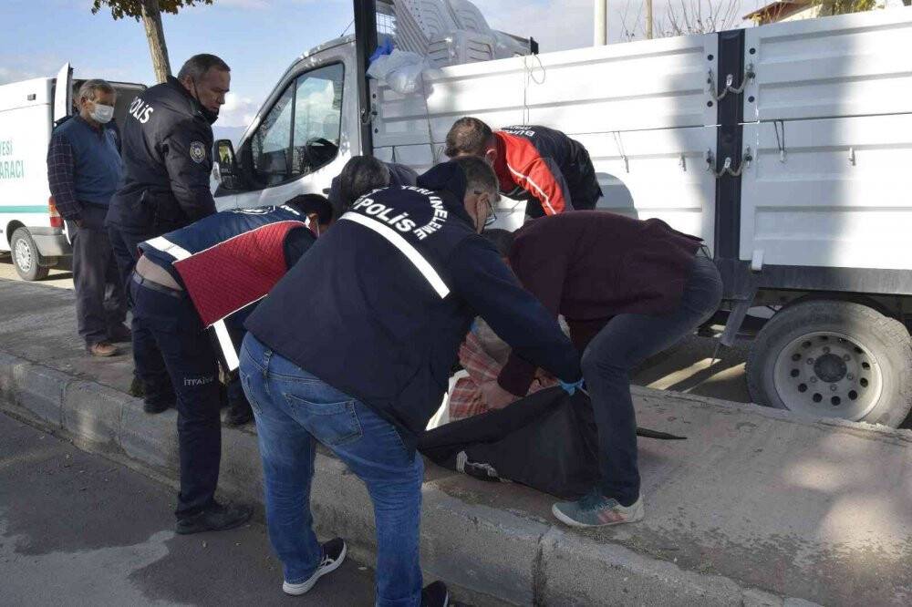 Ölüm direksiyon başında yakaladı