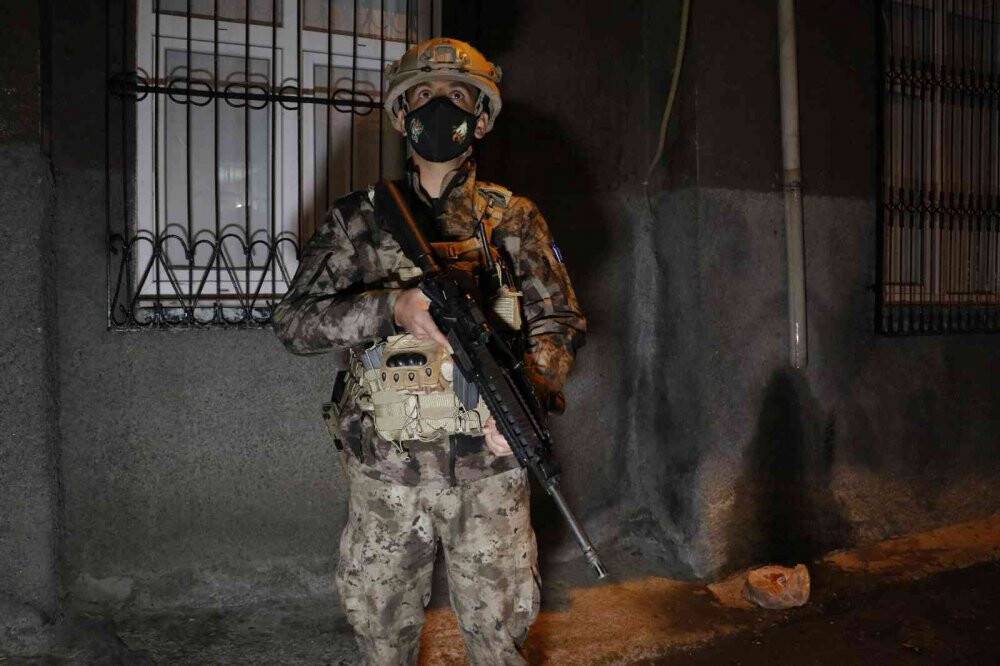 Adana’da PKK/KCK operasyonu: 17 gözaltı kararı