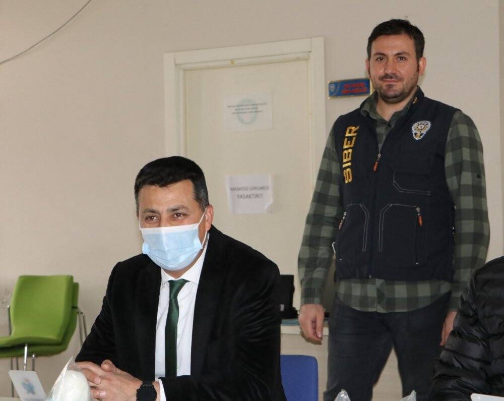 Emniyetten uyarı: “Ortam sanal olsa da işlenen suç gerçektir”