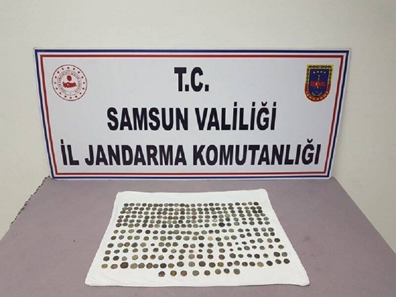 Roma dönemine ait 606 sikke ele geçirildi