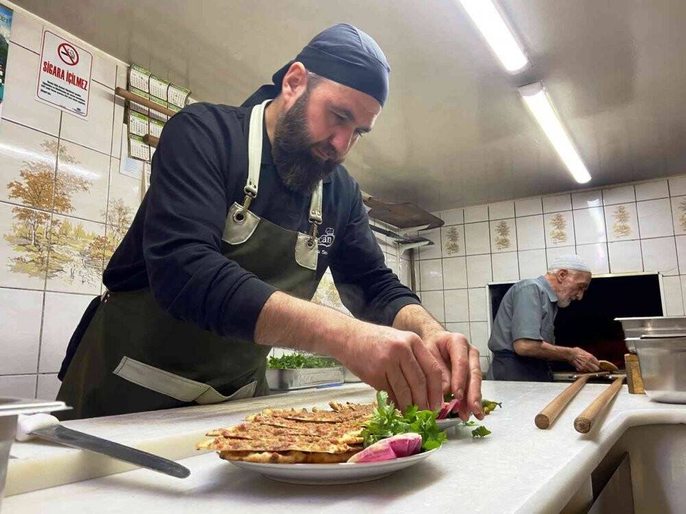 65 senedir lezzete kürek uzatıyor