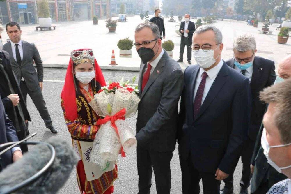 Gençlik ve Spor Bakanı Kasapoğlu, Kahramanmaraş’ta