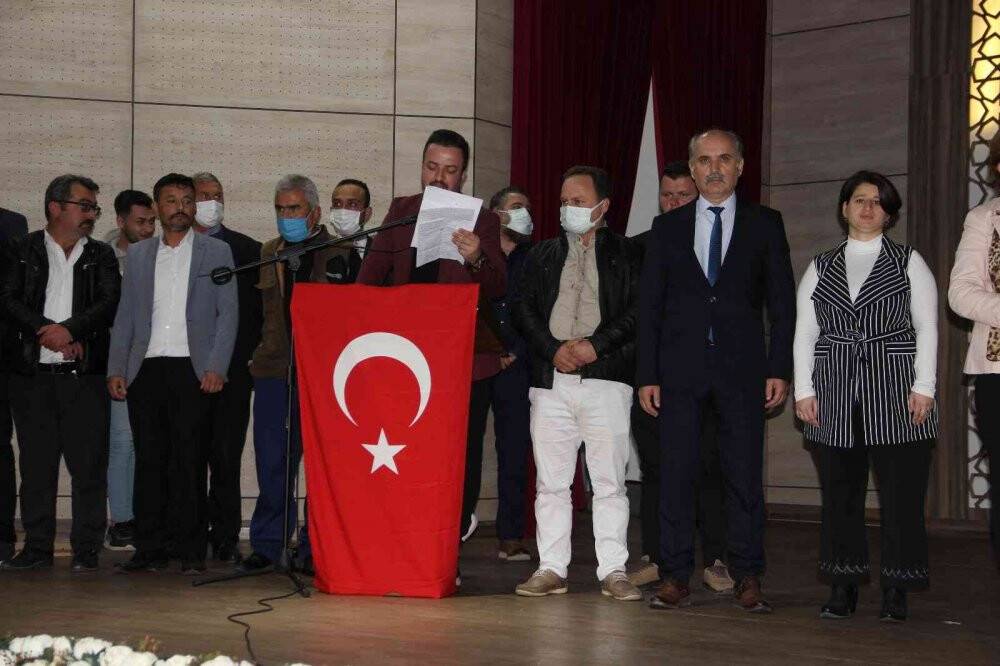 MHP Manisa Teşkilatı 150 yeni üyeyle gücüne güç kattı