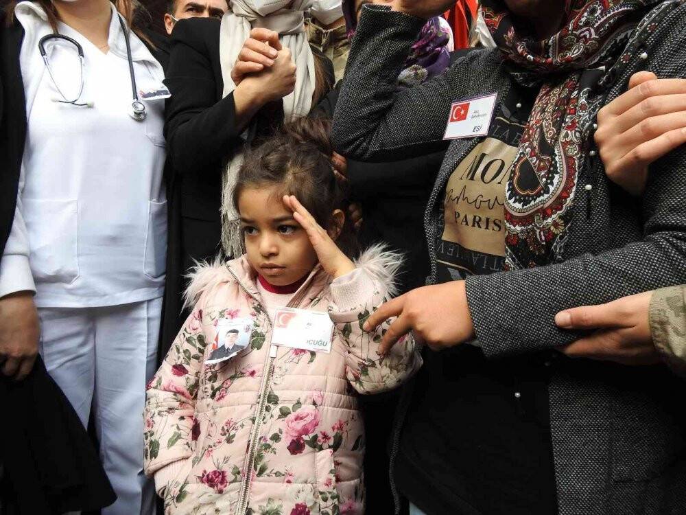 Şehit Uzman Çavuş Dinç son yolculuğuna uğurlandı