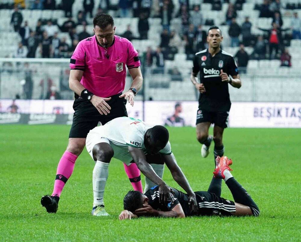 Spor Toto Süper Lig: Beşiktaş: 0 - GZT Giresunspor: 4 (Maç sonucu)