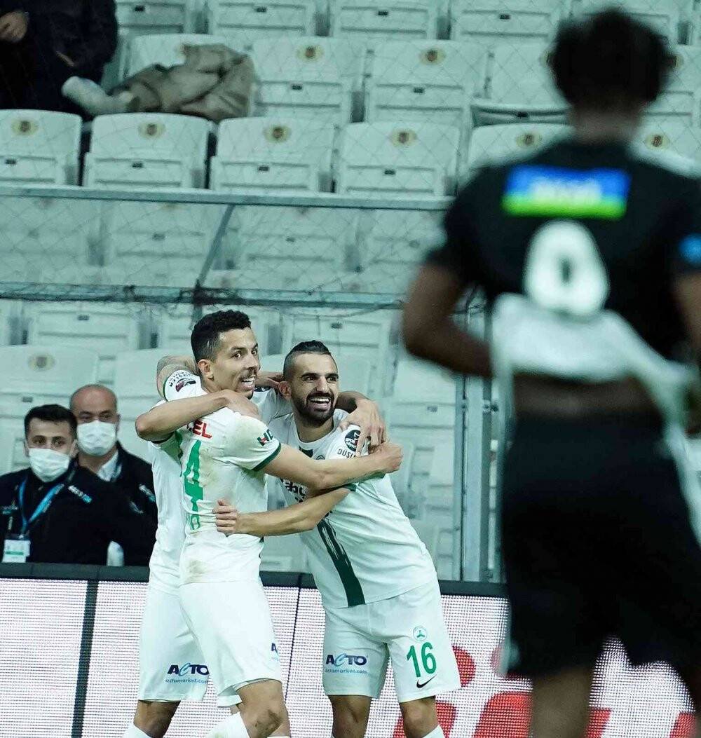 Spor Toto Süper Lig: Beşiktaş: 0 - GZT Giresunspor: 4 (Maç sonucu)