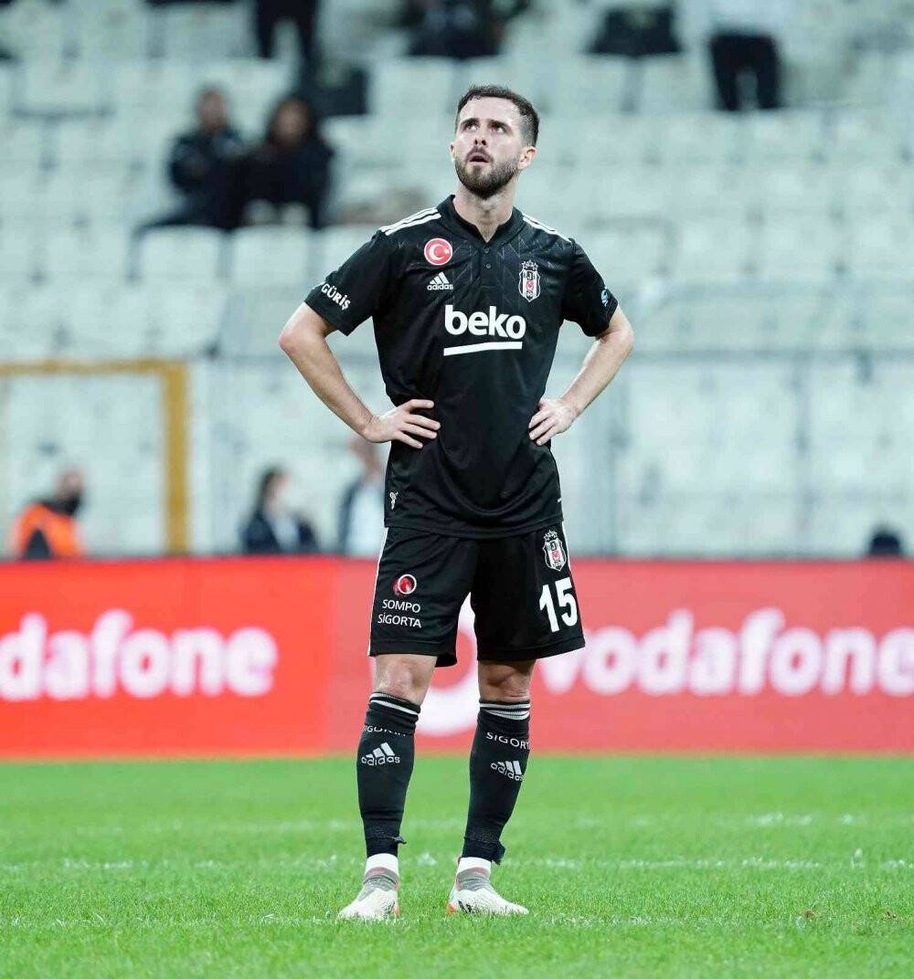 Spor Toto Süper Lig: Beşiktaş: 0 - GZT Giresunspor: 4 (Maç sonucu)