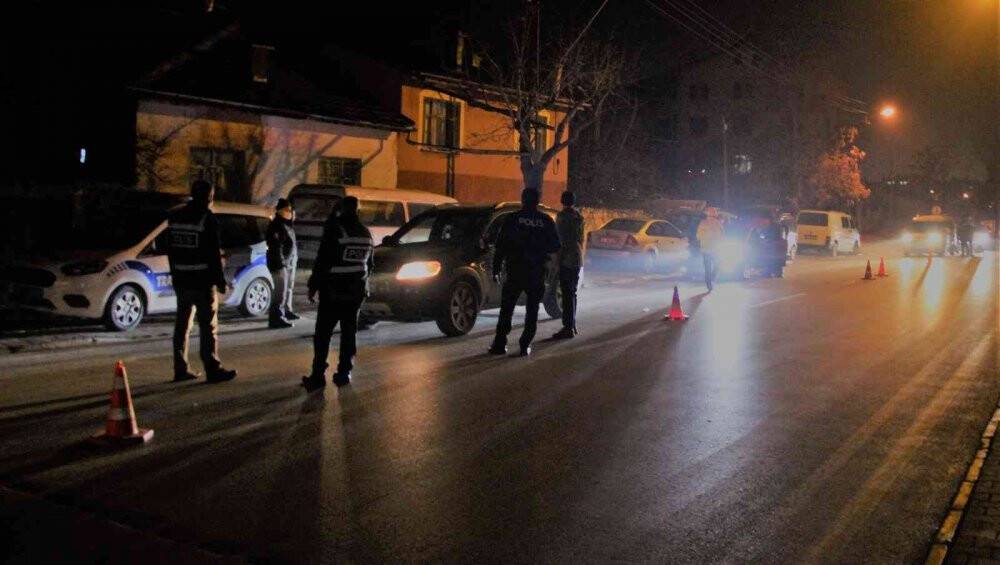 Konya’da polisten “şok” uygulaması