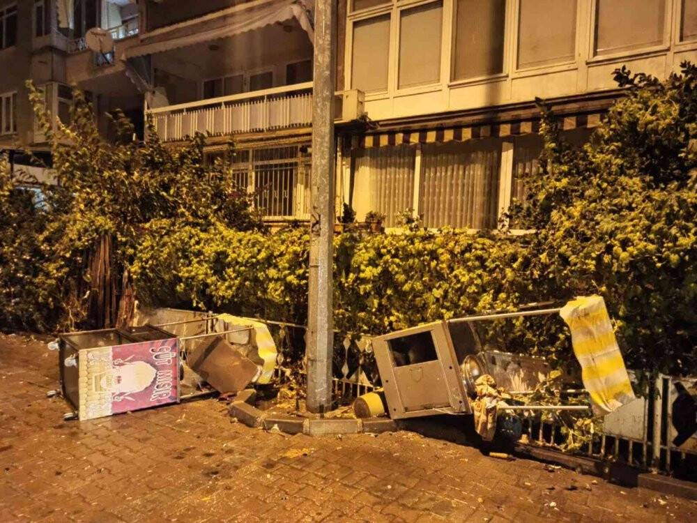 Bursa’da deniz taştı, tekneler sular altında kaldı
