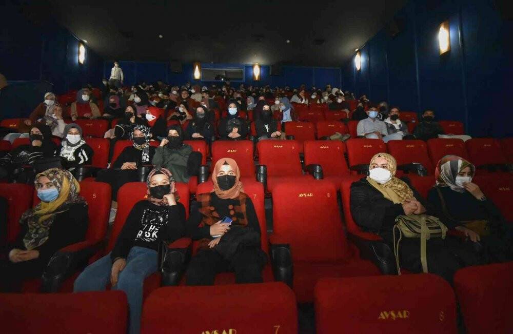 Karatay kent Konseyi’nden öğrencilere 'Haydi Sinemaya' projesi