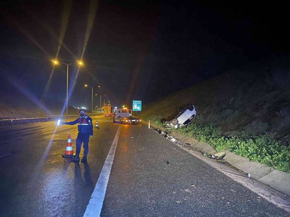 Otoyolda kaza: 1’i ağır 3 yaralı