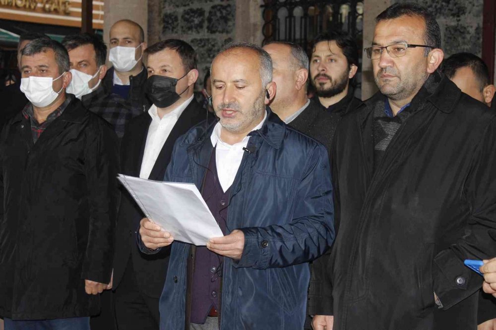 Diyanet İşleri Başkanı Ali Erbaş’a destek sürüyor
