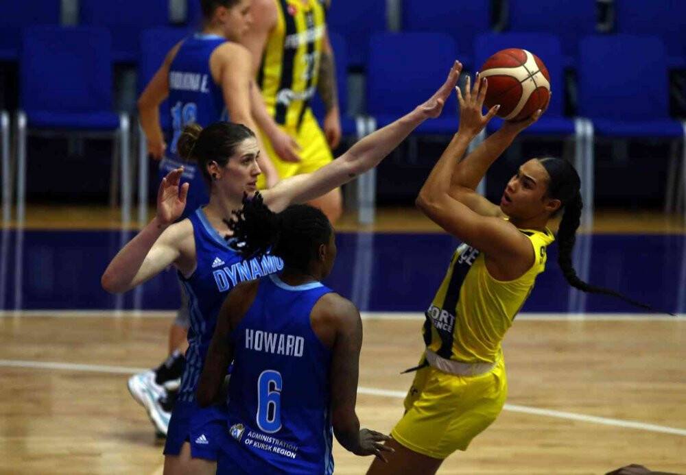 Fenerbahçe farklı kazandı