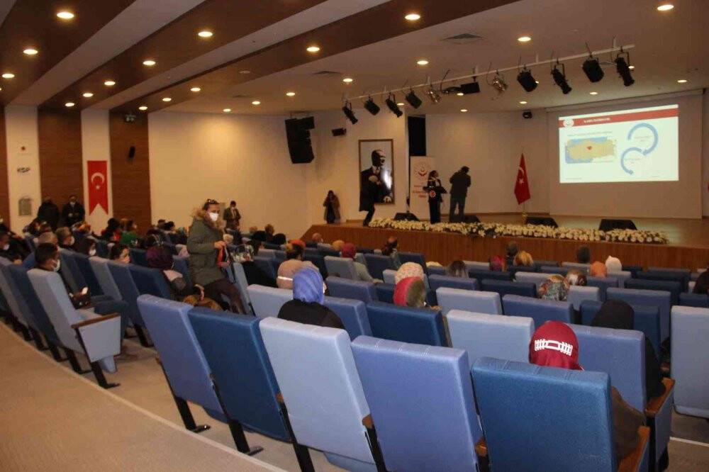 ‘Öz Bakıma Destek Elemanı’ tanıtım toplantısı düzenlendi