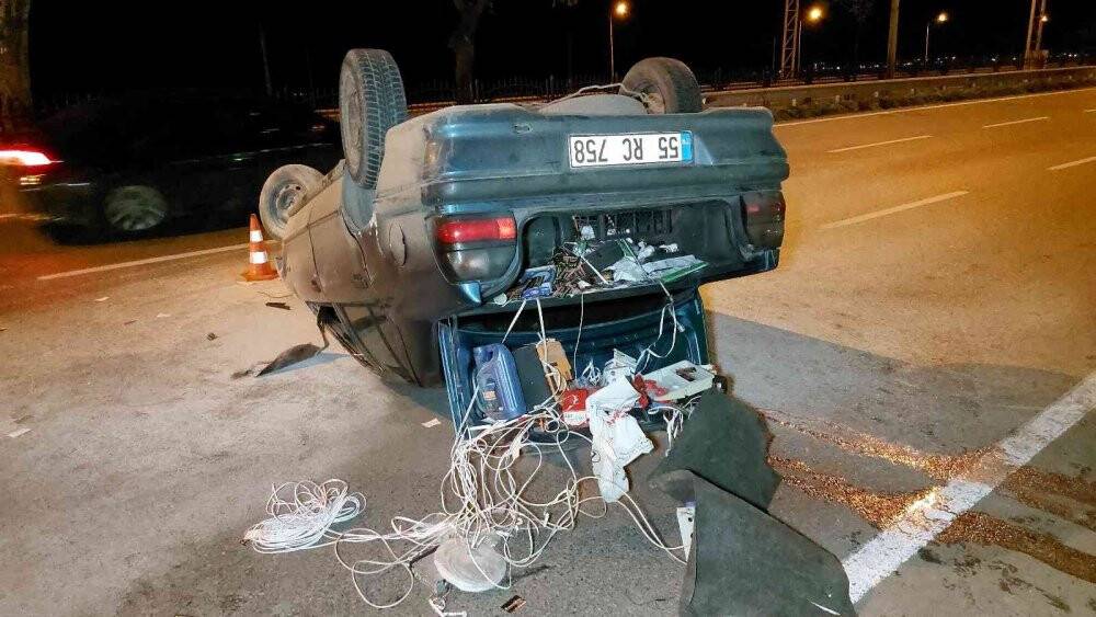 Direksiyonu kilitlenen otomobil takla attı