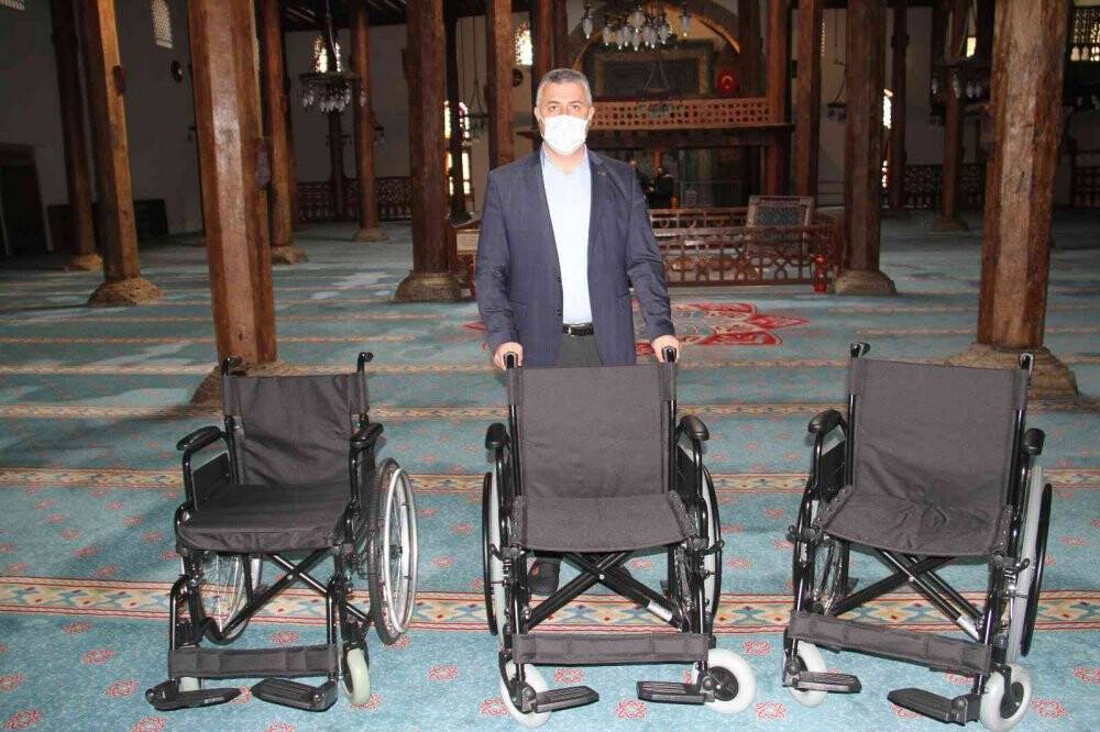 Beyşehir’deki tarihi Eşrefoğlu Camisi’nde engelli bireylere engelsiz ziyaret imkanı