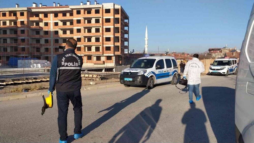 İnşaatta asansör boşluğuna düşen bekçi hayatını kaybetti