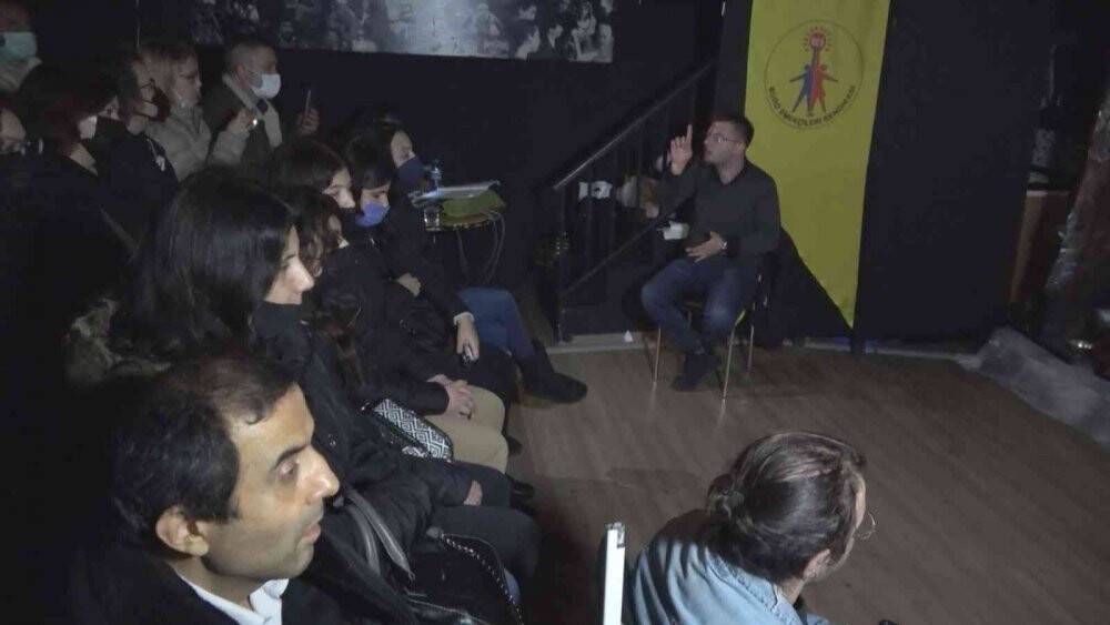 Samsun’da engelliler için işaret diliyle tiyatro gösterimi yapıldı
