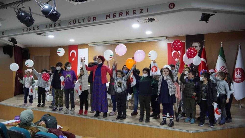 Türk ve İranlı çocuklar oyunlarla kaynaştı