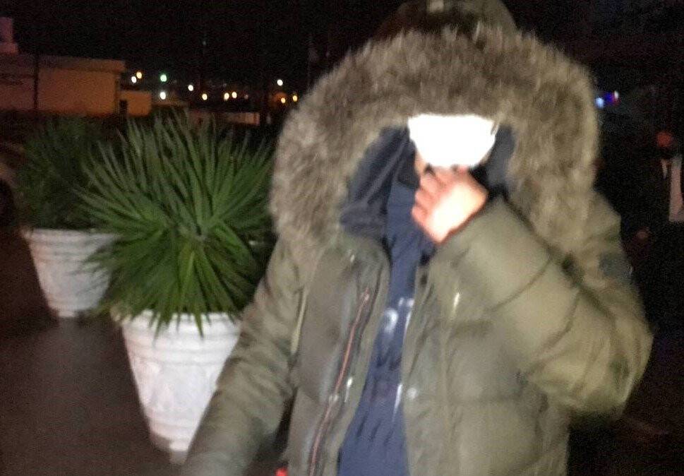 Yunan polis ile kız arkadaşı navigasyon mağduru