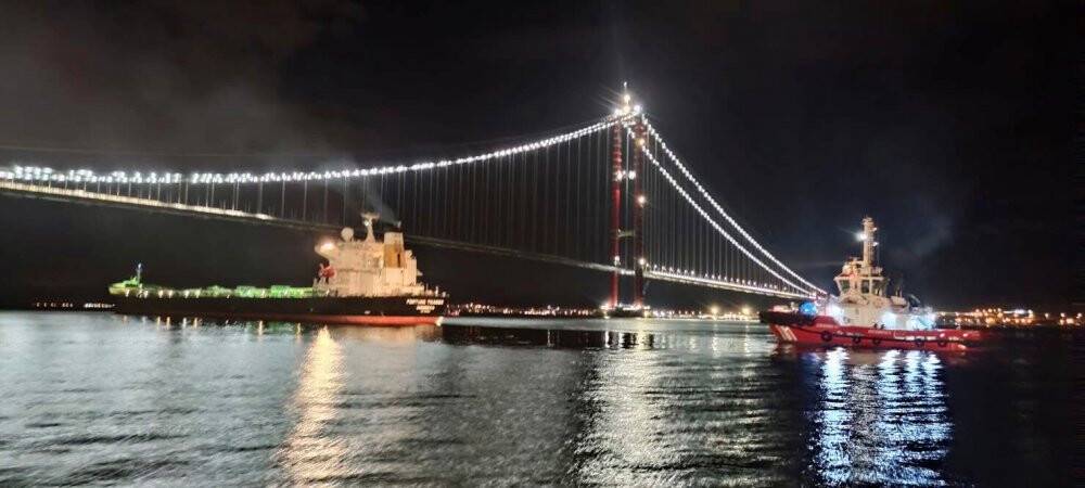Çanakkale Boğazı’nda arızalanan gemi Şevketiye açıklarına demirletildi