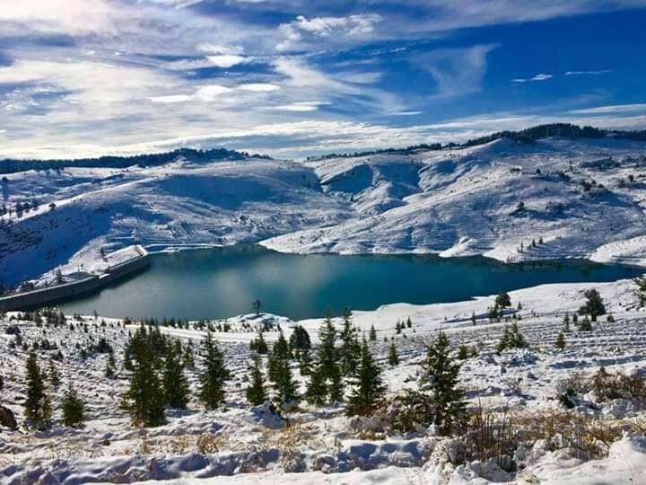 Karaman’ın 3 ilçesine mevsimin ilk karı düştü