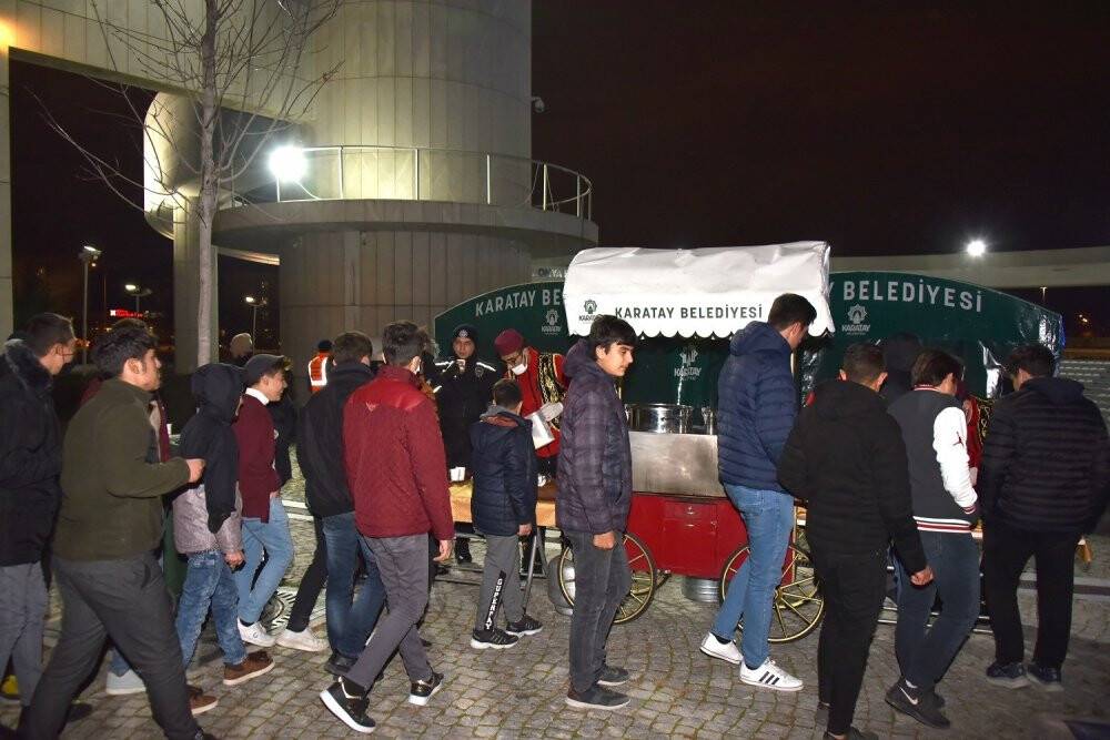 Karatay Belediyesi’nden geleneksel sahlep ikramı