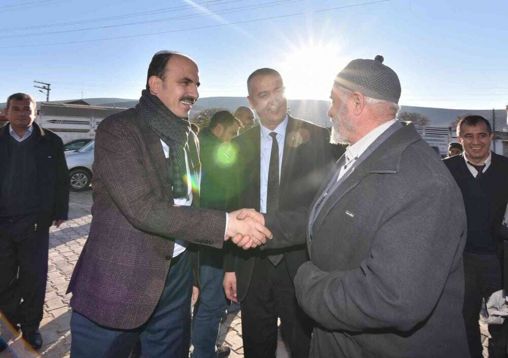 Başkan Altay Çeltik ve Yunak’ın mahallerinde vatandaşlarla buluştu