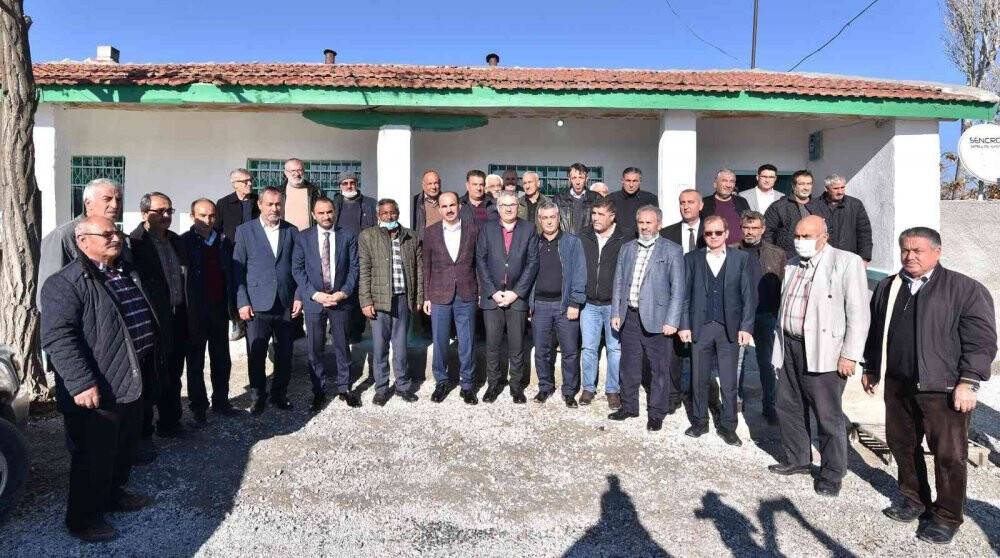 Başkan Altay Çeltik ve Yunak’ın mahallerinde vatandaşlarla buluştu