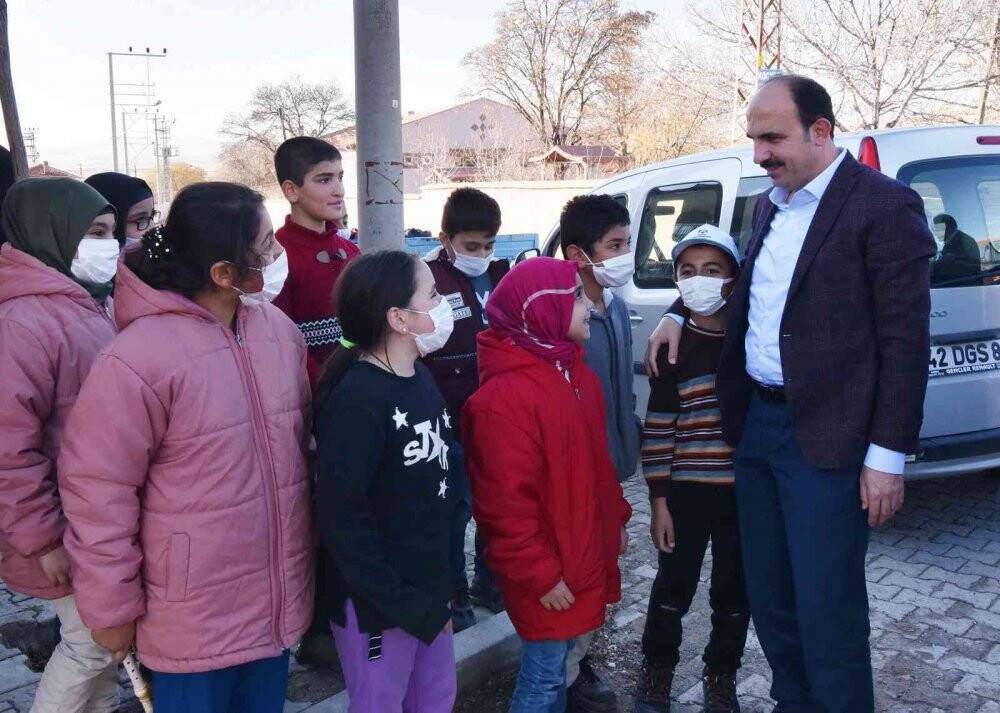 Başkan Altay Çeltik ve Yunak’ın mahallerinde vatandaşlarla buluştu