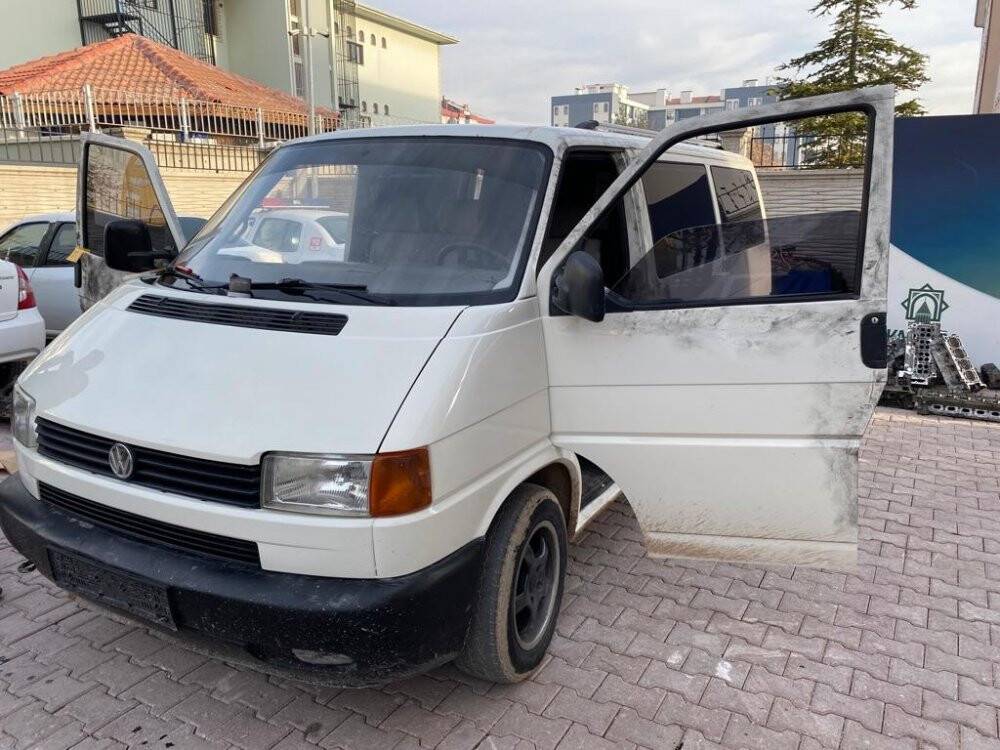 Konya'da sanayi sitesinden hırsızlık yapan zanlı kovalamaca sonucu yakalandı