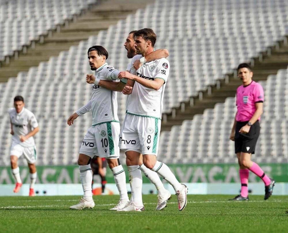 Konyaspor geliyor