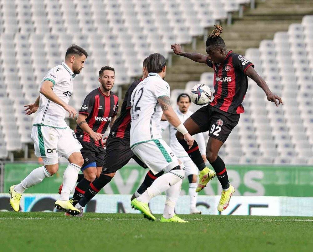 Spor Toto Süper Lig: Karagümrük: 1 - Konyaspor: 4 (Maç sonucu)