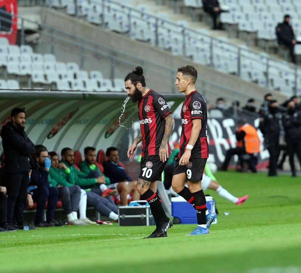 Spor Toto Süper Lig: Karagümrük: 1 - Konyaspor: 4 (Maç sonucu)