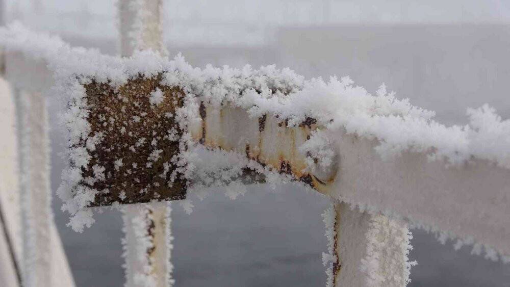 Dondurucu soğuklar nedeniyle kapı kilitleri dondu