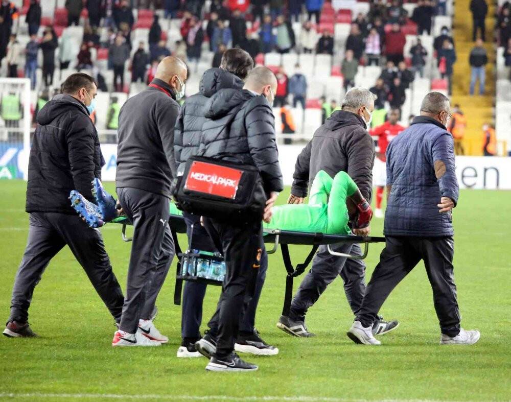 Galatasaray’da Muslera şoku!