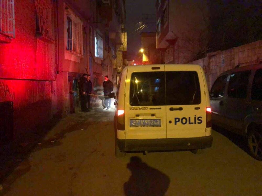Alacak-verecek kavgası kanlı bitti: 3 yaralı