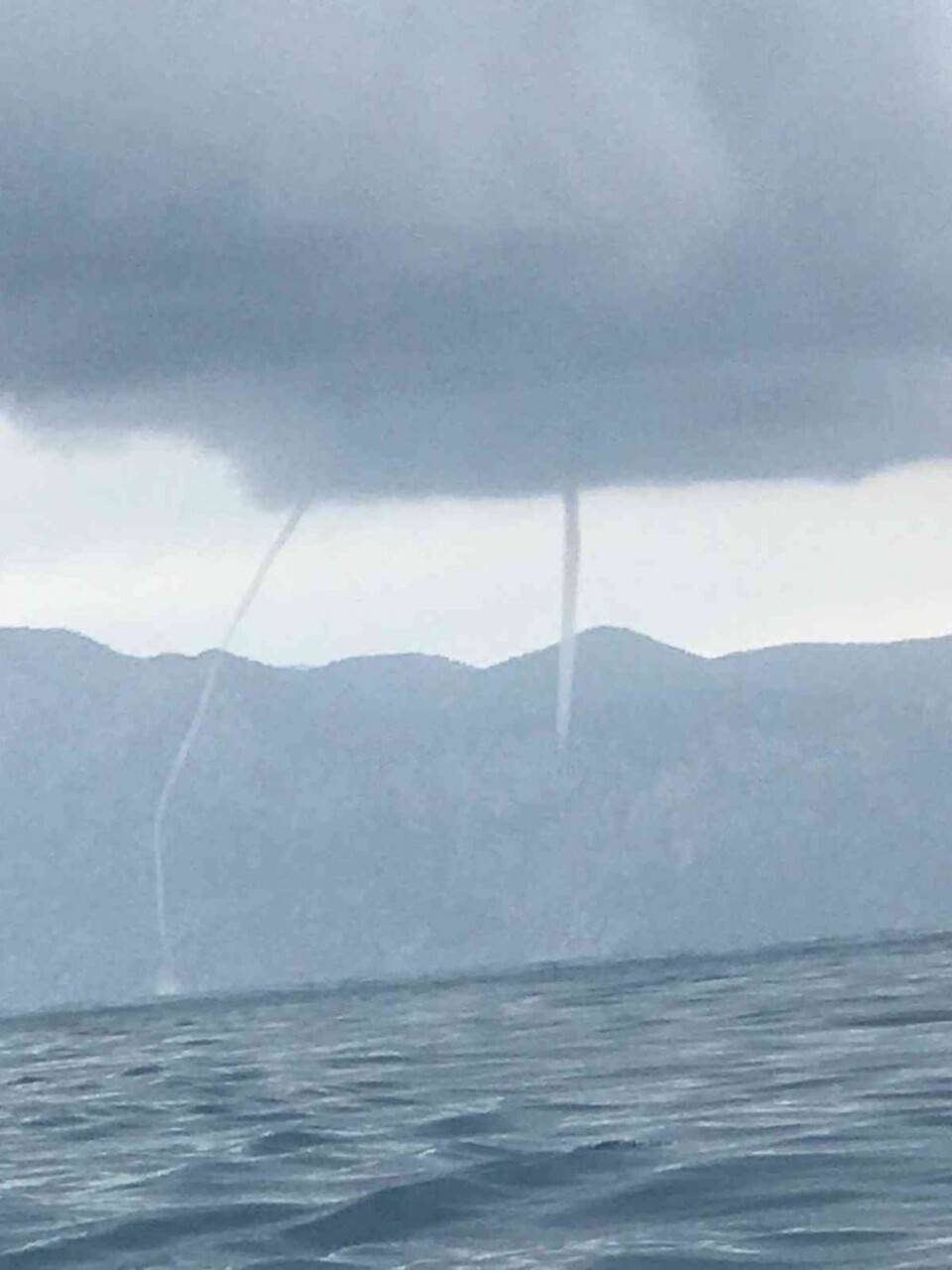 Antalya’da denizde çıkan hortumlar korkuttu