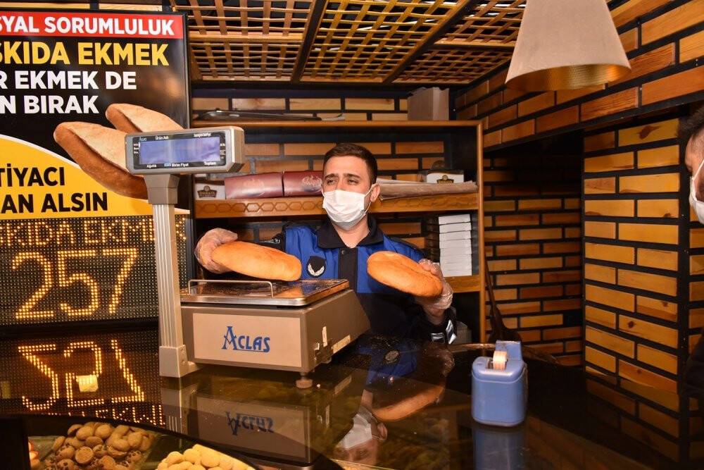 Karatay Belediyesi zabıtasından fırın denetimi