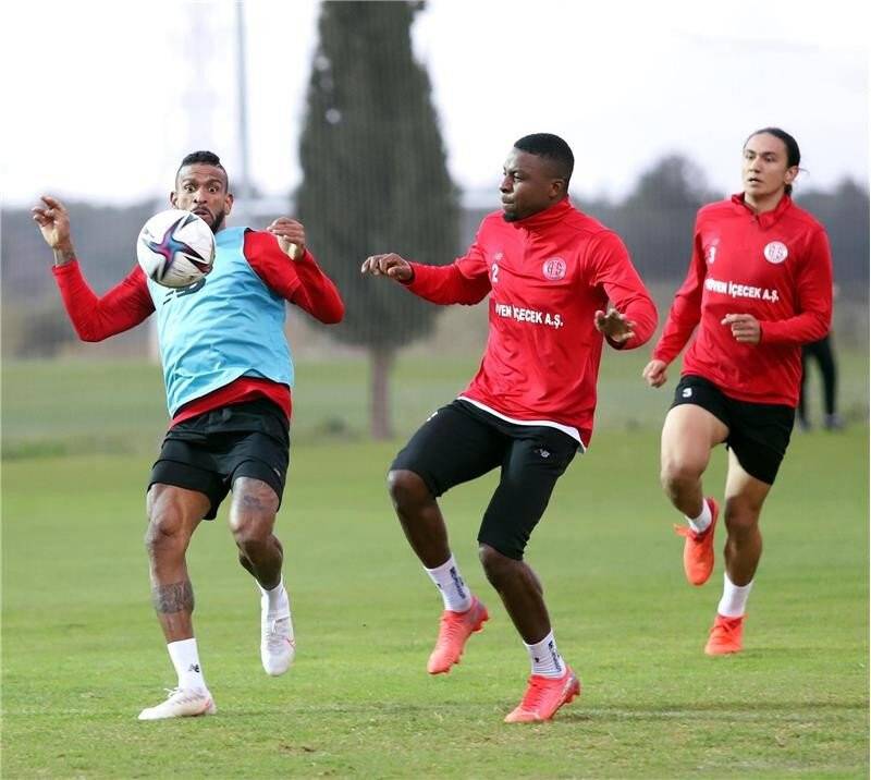 Antalyaspor, Konyaspor maçı hazırlıklarını devam ettirdi