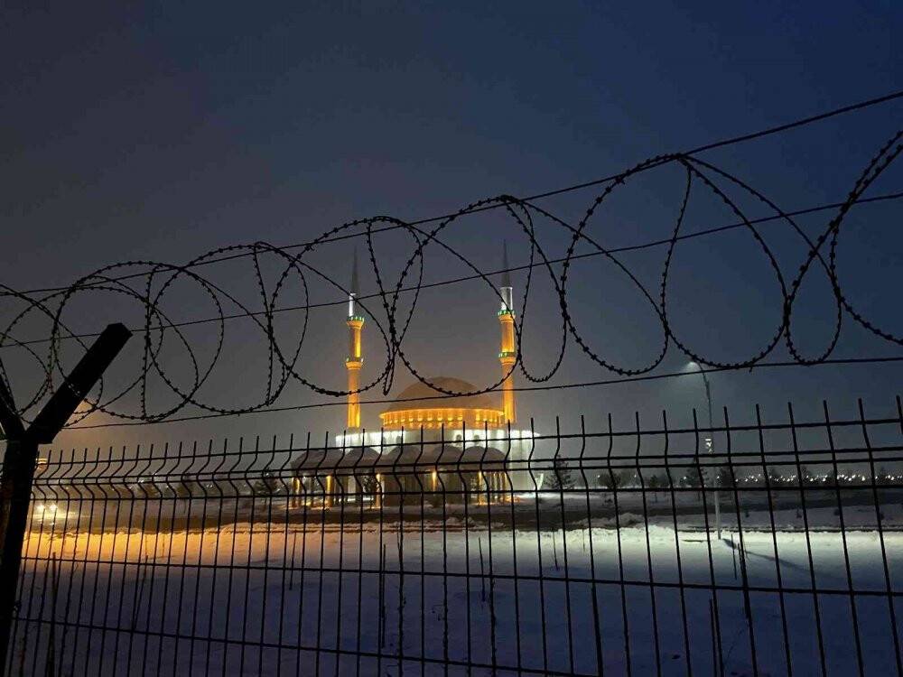 Ağrı’da kar yağışı etkisini gösterdi