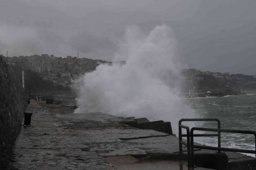Batı Karadeniz’de kuvvetli rüzgar