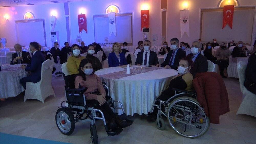 Kırklareli’nde engelliler Metin Şentürk konseriyle eğlendi